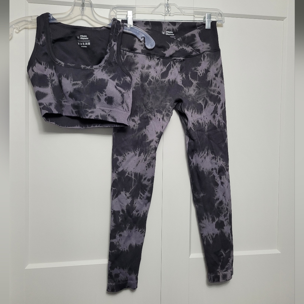 Black and Gray Tie-Dye Activewear Set